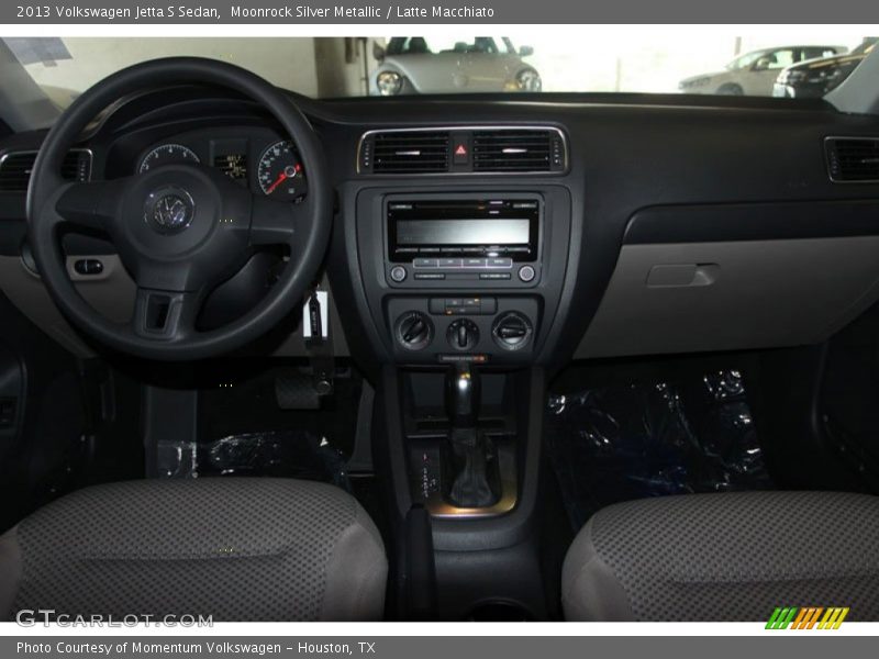 Moonrock Silver Metallic / Latte Macchiato 2013 Volkswagen Jetta S Sedan