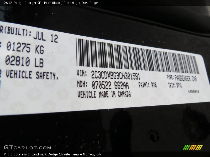 Pitch Black / Black/Light Frost Beige 2012 Dodge Charger SE