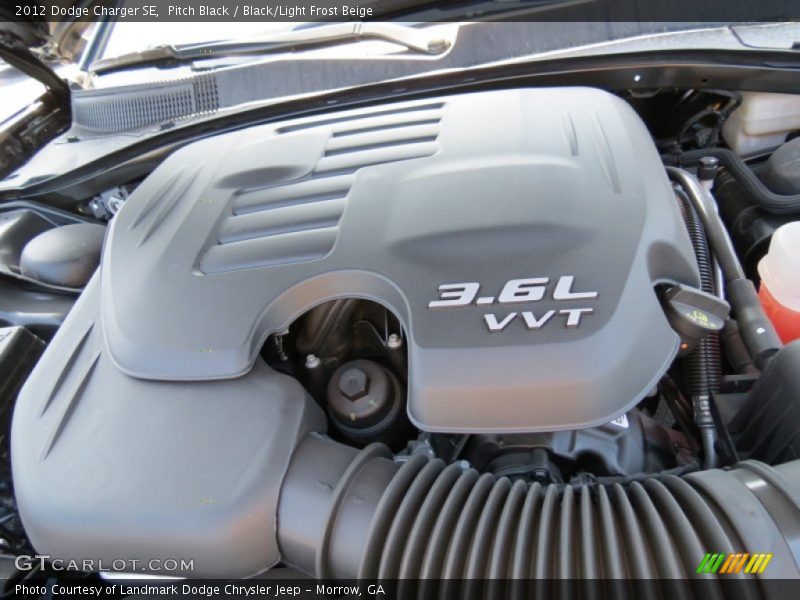 Pitch Black / Black/Light Frost Beige 2012 Dodge Charger SE