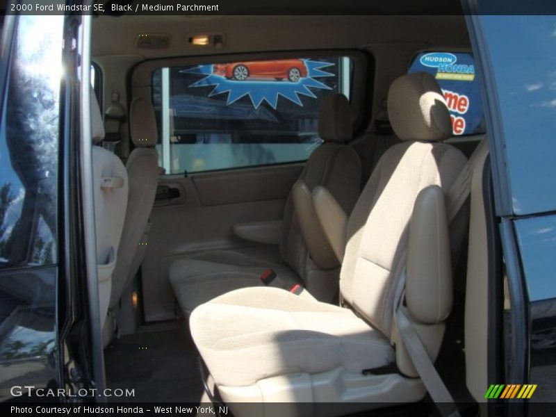Black / Medium Parchment 2000 Ford Windstar SE