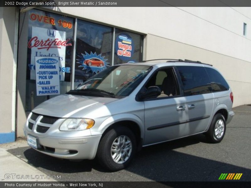 Bright Silver Metallic / Sandstone 2002 Dodge Caravan Sport