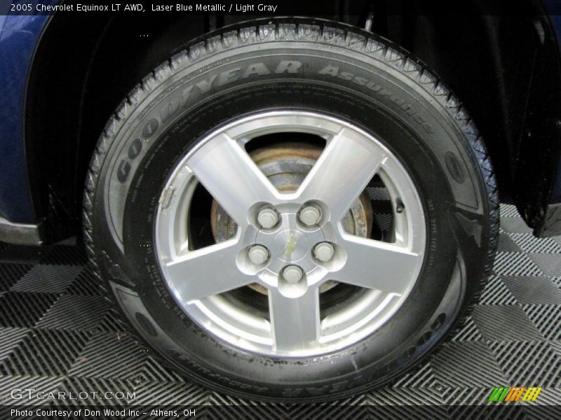  2005 Equinox LT AWD Wheel
