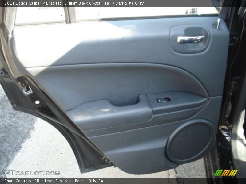 Brilliant Black Crystal Pearl / Dark Slate Gray 2011 Dodge Caliber Mainstreet