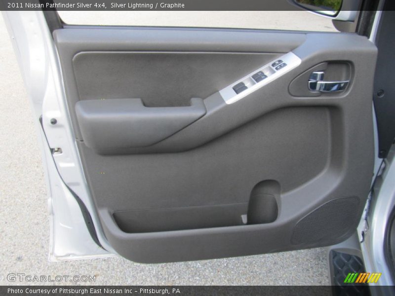 Silver Lightning / Graphite 2011 Nissan Pathfinder Silver 4x4