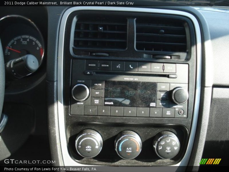 Brilliant Black Crystal Pearl / Dark Slate Gray 2011 Dodge Caliber Mainstreet