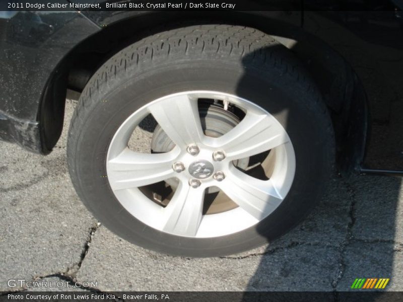 Brilliant Black Crystal Pearl / Dark Slate Gray 2011 Dodge Caliber Mainstreet