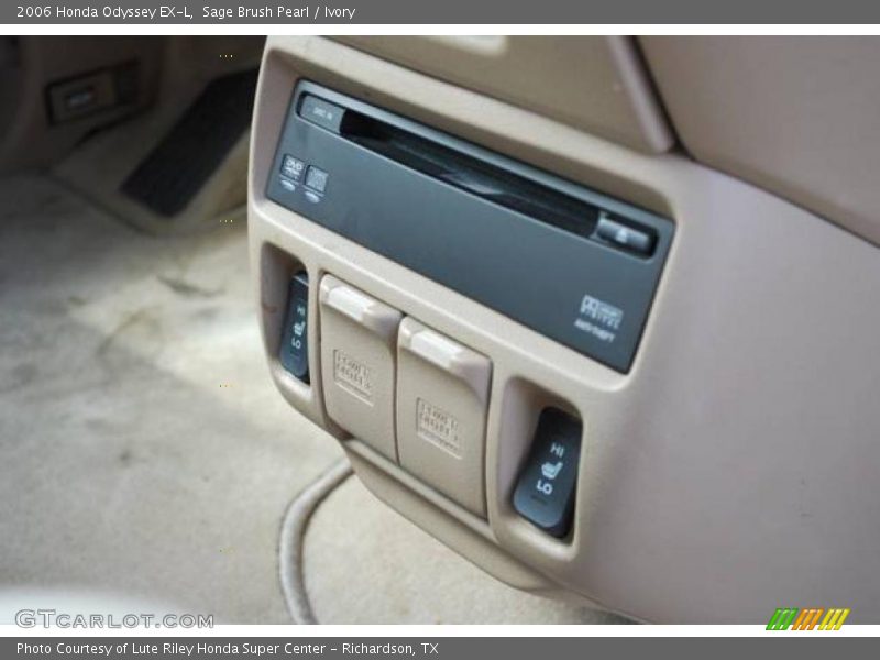 Sage Brush Pearl / Ivory 2006 Honda Odyssey EX-L