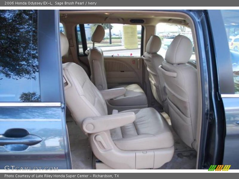 Sage Brush Pearl / Ivory 2006 Honda Odyssey EX-L