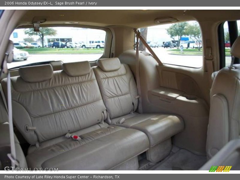 Sage Brush Pearl / Ivory 2006 Honda Odyssey EX-L