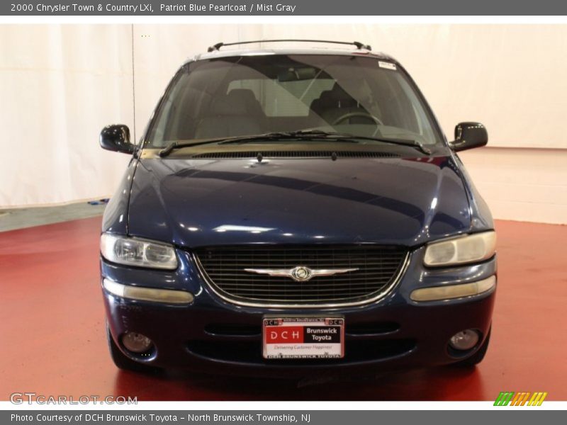 Patriot Blue Pearlcoat / Mist Gray 2000 Chrysler Town & Country LXi
