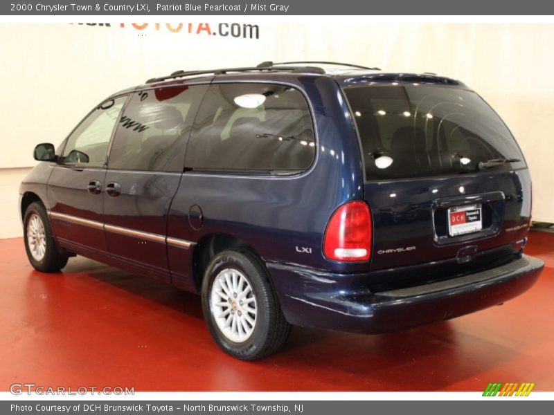 Patriot Blue Pearlcoat / Mist Gray 2000 Chrysler Town & Country LXi