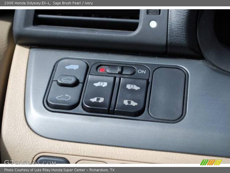 Sage Brush Pearl / Ivory 2006 Honda Odyssey EX-L