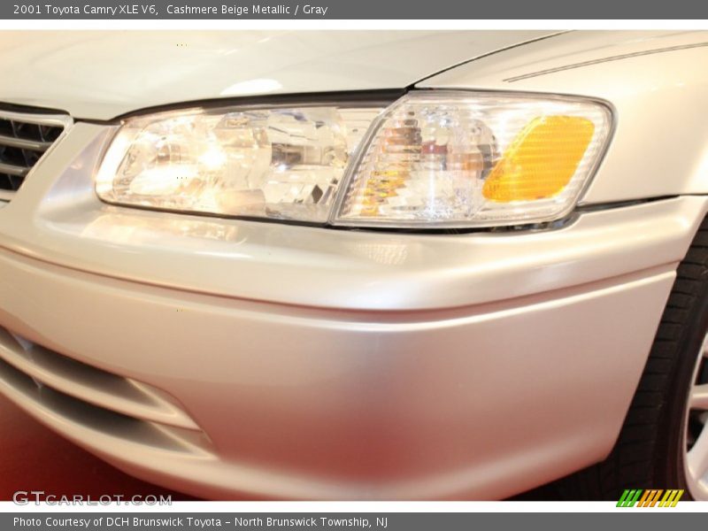 Cashmere Beige Metallic / Gray 2001 Toyota Camry XLE V6