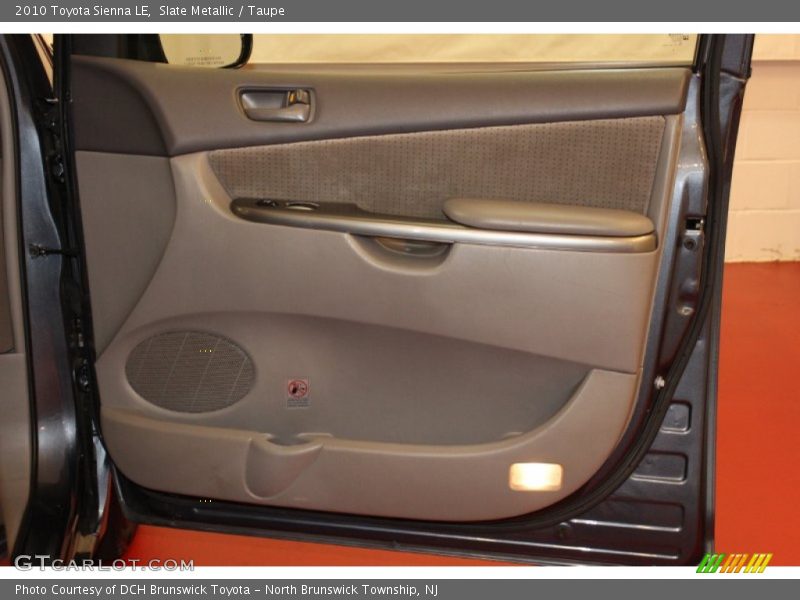 Slate Metallic / Taupe 2010 Toyota Sienna LE