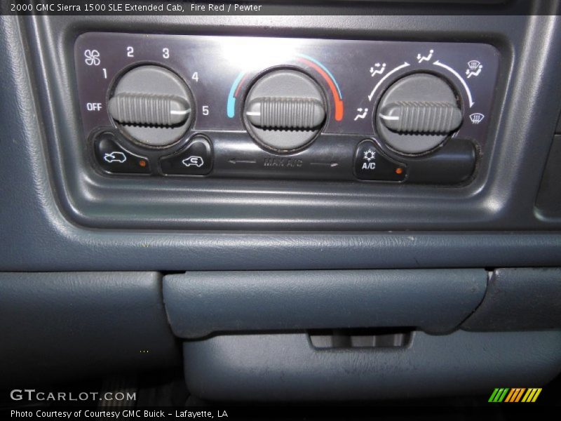 Controls of 2000 Sierra 1500 SLE Extended Cab