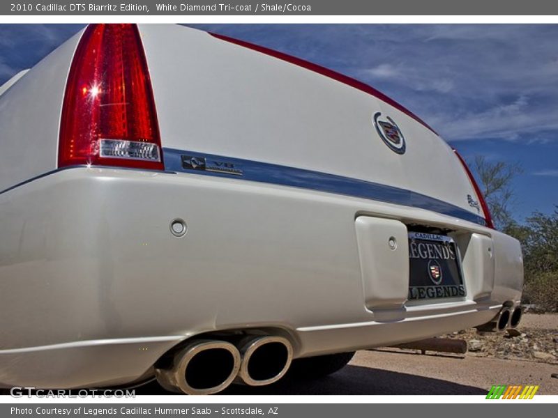 White Diamond Tri-coat / Shale/Cocoa 2010 Cadillac DTS Biarritz Edition