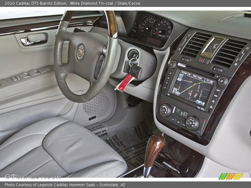 White Diamond Tri-coat / Shale/Cocoa 2010 Cadillac DTS Biarritz Edition