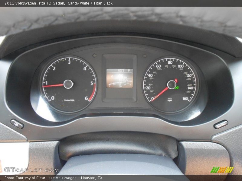 Candy White / Titan Black 2011 Volkswagen Jetta TDI Sedan