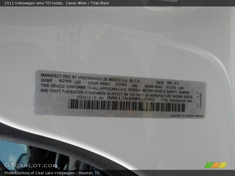 Candy White / Titan Black 2011 Volkswagen Jetta TDI Sedan