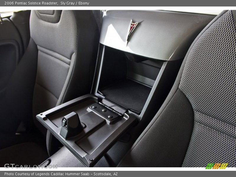 Sly Gray / Ebony 2006 Pontiac Solstice Roadster