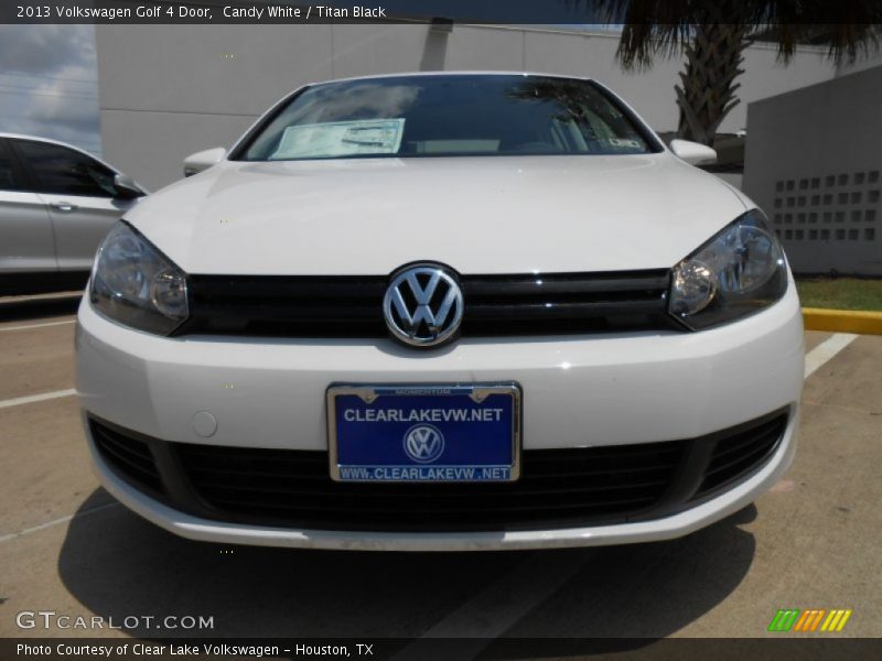 Candy White / Titan Black 2013 Volkswagen Golf 4 Door