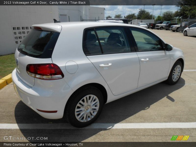 Candy White / Titan Black 2013 Volkswagen Golf 4 Door