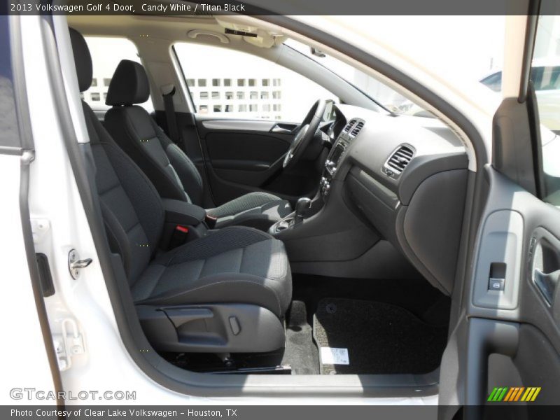 Candy White / Titan Black 2013 Volkswagen Golf 4 Door
