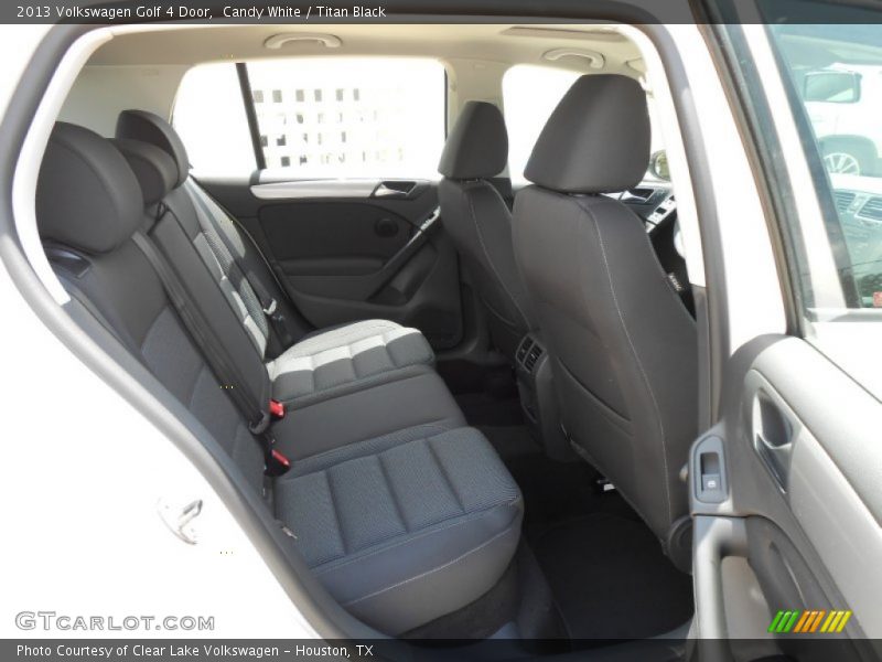 Candy White / Titan Black 2013 Volkswagen Golf 4 Door