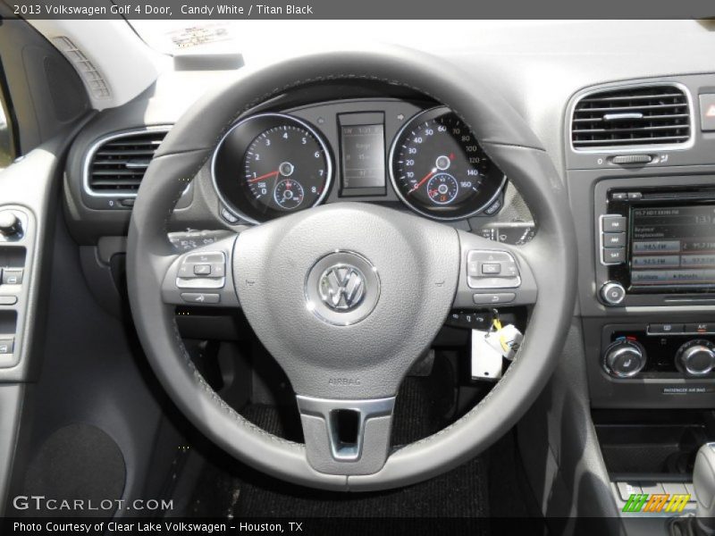Candy White / Titan Black 2013 Volkswagen Golf 4 Door