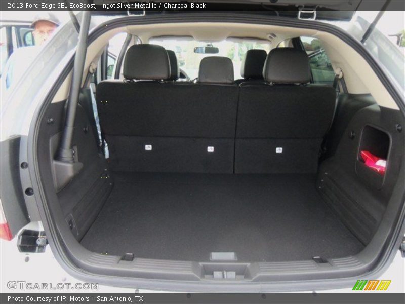  2013 Edge SEL EcoBoost Trunk