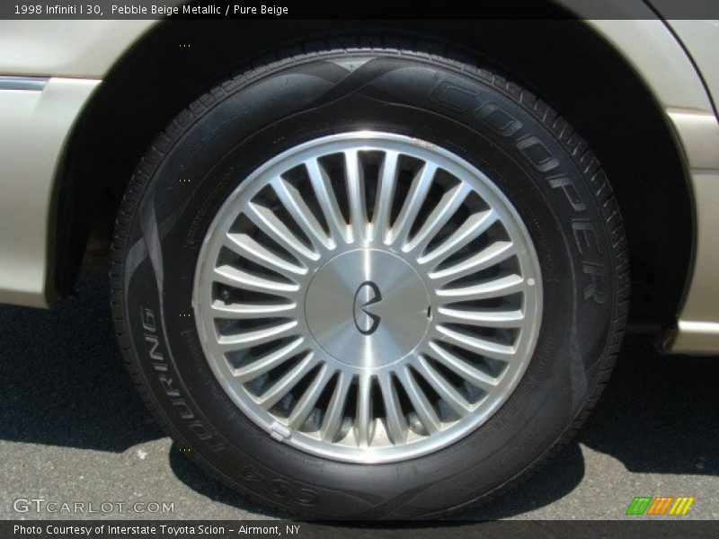 Pebble Beige Metallic / Pure Beige 1998 Infiniti I 30