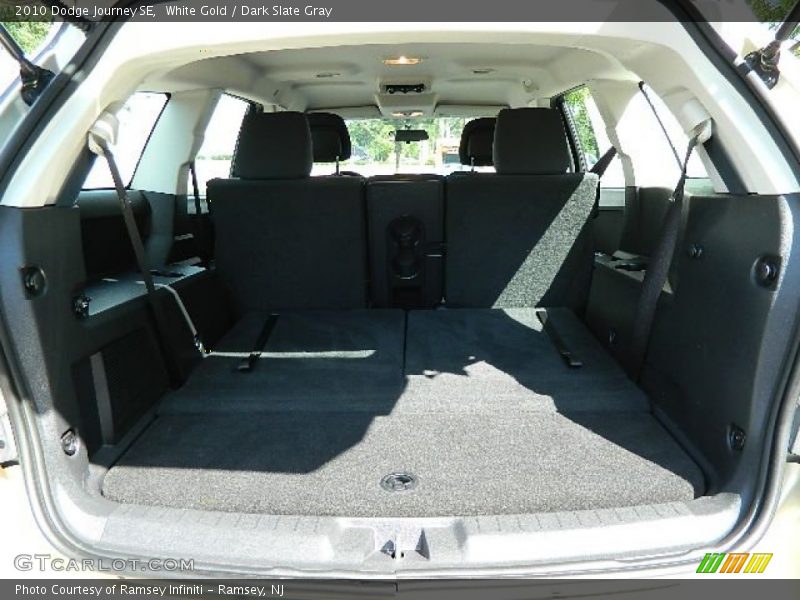 White Gold / Dark Slate Gray 2010 Dodge Journey SE