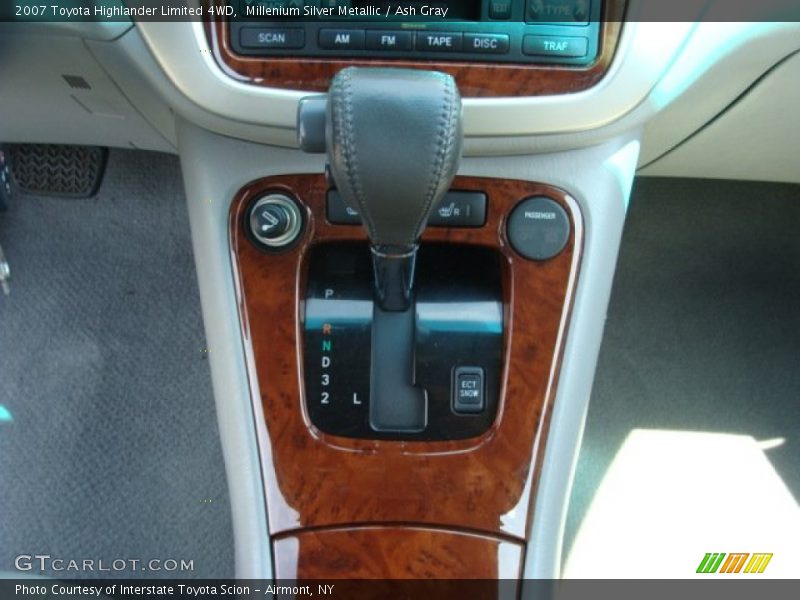 Millenium Silver Metallic / Ash Gray 2007 Toyota Highlander Limited 4WD