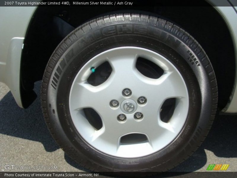 Millenium Silver Metallic / Ash Gray 2007 Toyota Highlander Limited 4WD