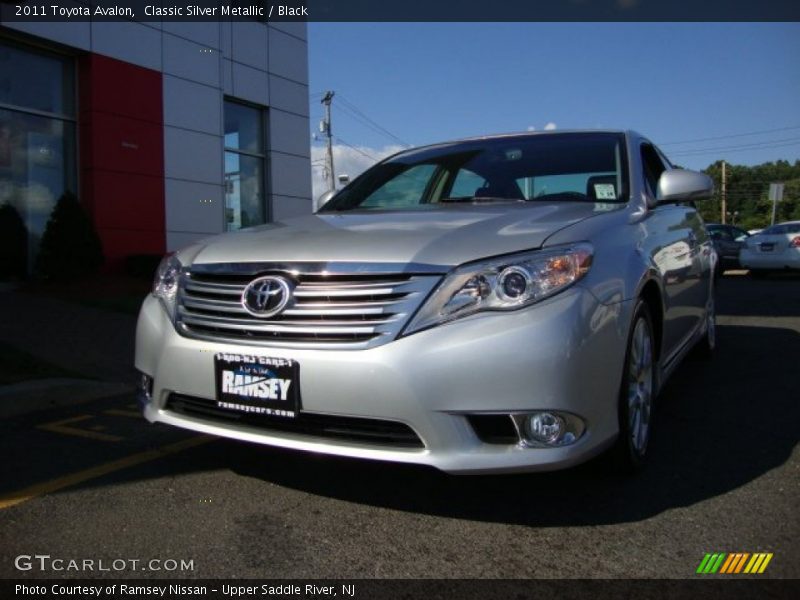 Classic Silver Metallic / Black 2011 Toyota Avalon