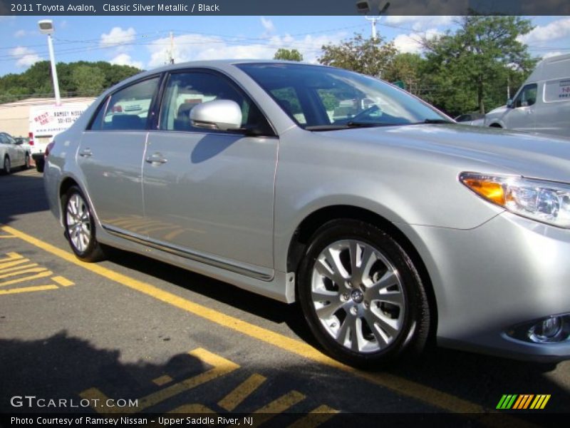 Classic Silver Metallic / Black 2011 Toyota Avalon