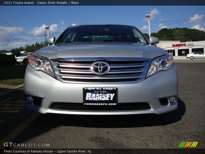 Classic Silver Metallic / Black 2011 Toyota Avalon