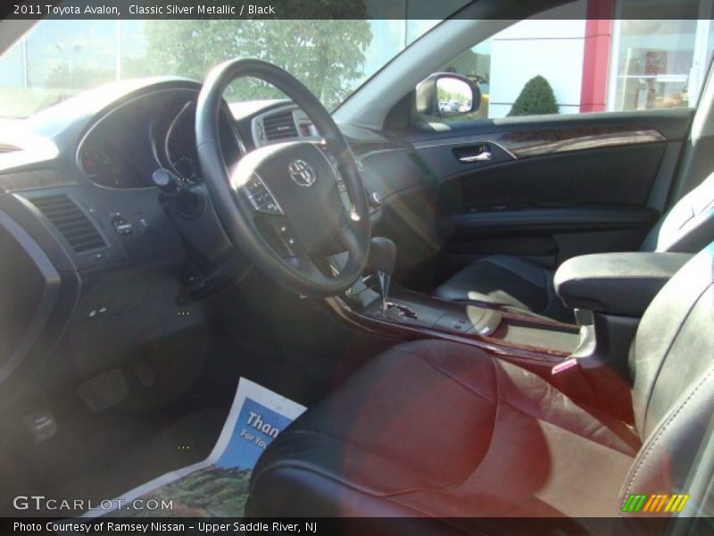 Classic Silver Metallic / Black 2011 Toyota Avalon