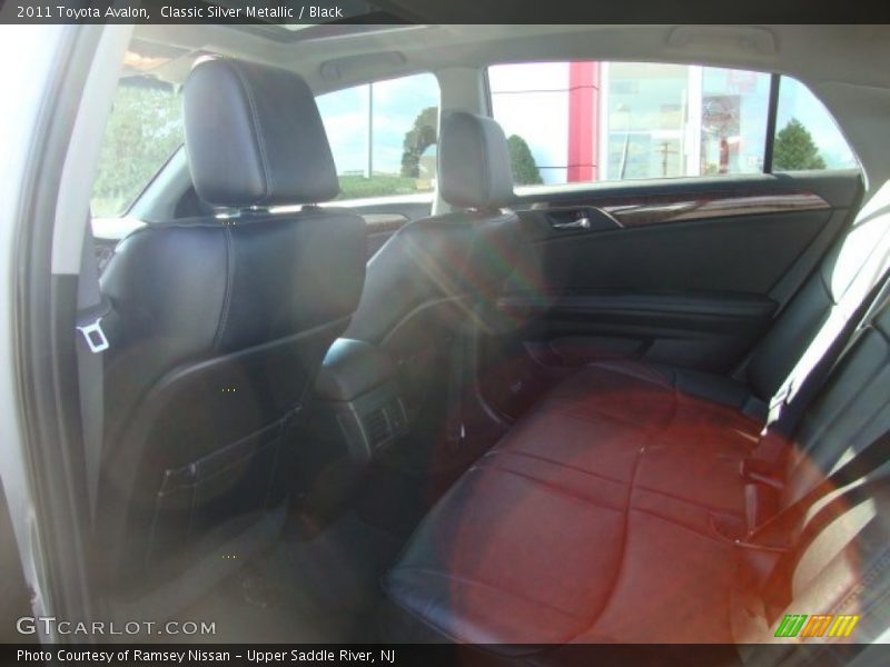 Classic Silver Metallic / Black 2011 Toyota Avalon