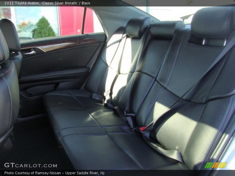 Classic Silver Metallic / Black 2011 Toyota Avalon