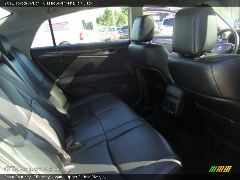 Classic Silver Metallic / Black 2011 Toyota Avalon