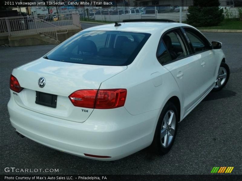 Candy White / Titan Black 2011 Volkswagen Jetta TDI Sedan