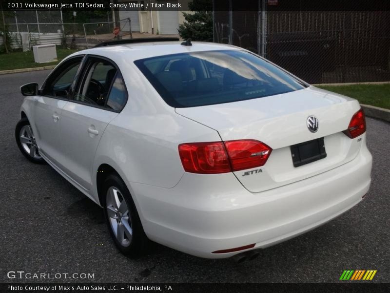 Candy White / Titan Black 2011 Volkswagen Jetta TDI Sedan