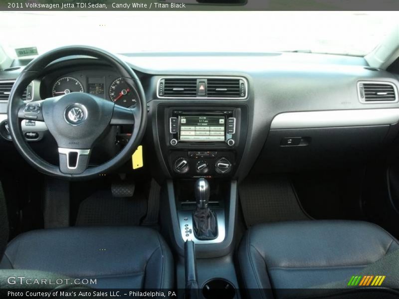 Candy White / Titan Black 2011 Volkswagen Jetta TDI Sedan