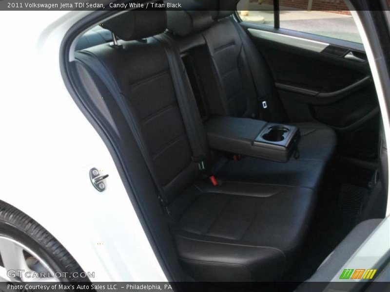 Candy White / Titan Black 2011 Volkswagen Jetta TDI Sedan