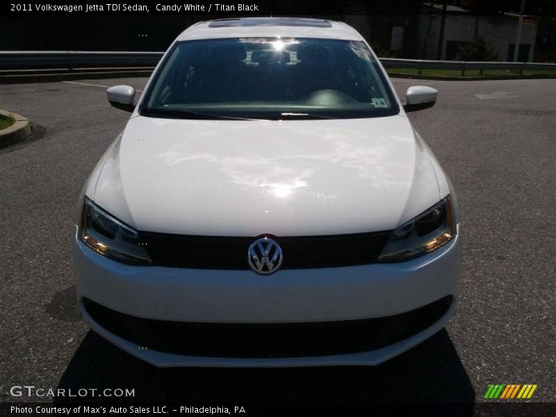 Candy White / Titan Black 2011 Volkswagen Jetta TDI Sedan