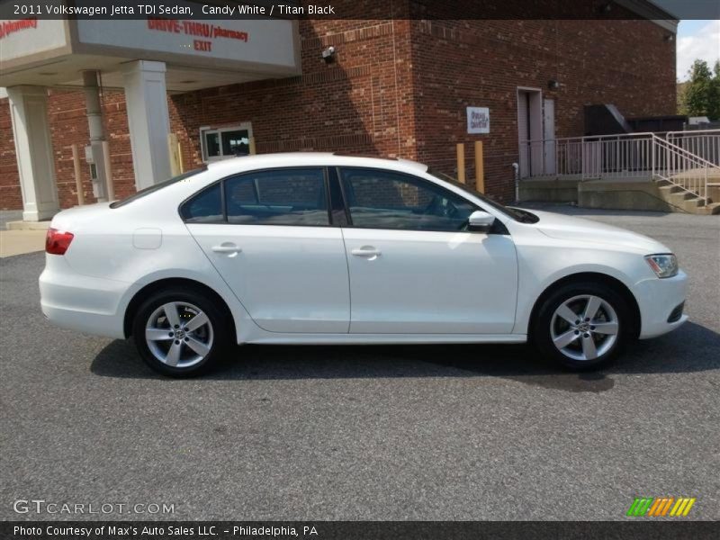 Candy White / Titan Black 2011 Volkswagen Jetta TDI Sedan