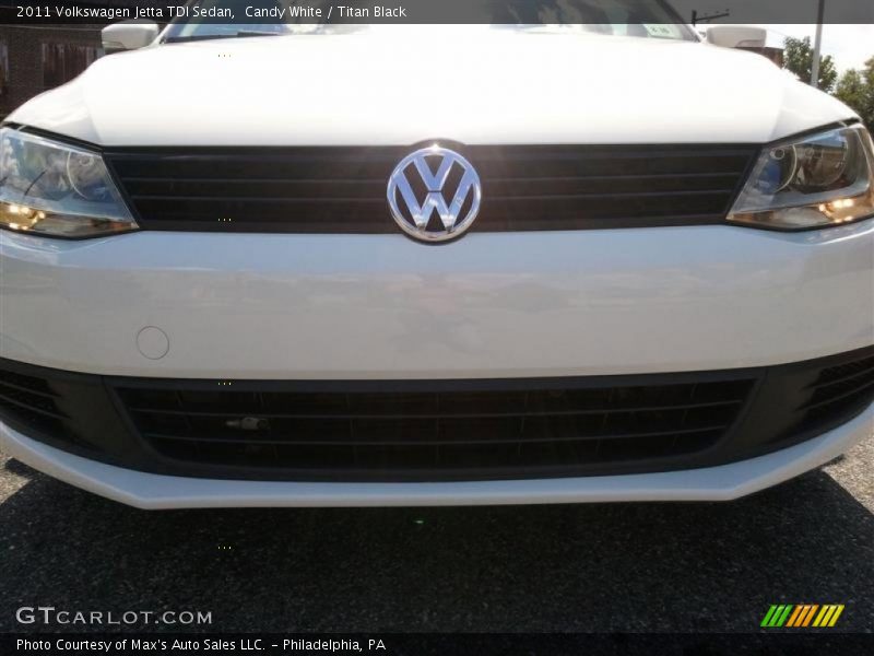Candy White / Titan Black 2011 Volkswagen Jetta TDI Sedan
