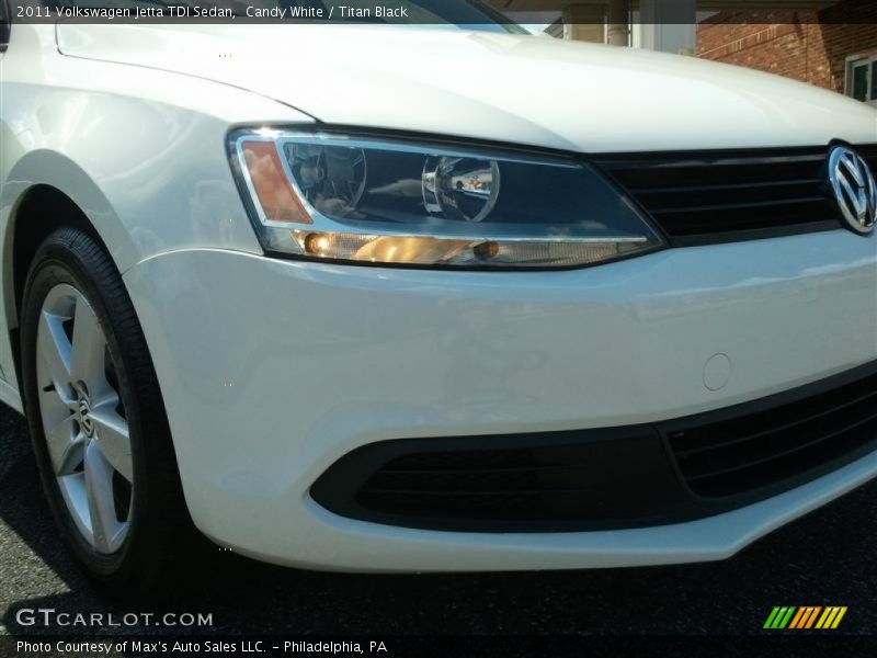 Candy White / Titan Black 2011 Volkswagen Jetta TDI Sedan
