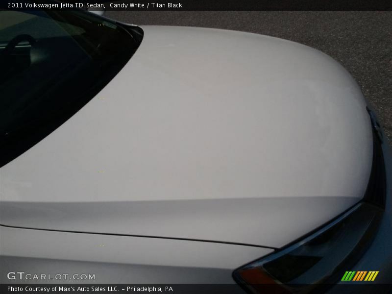 Candy White / Titan Black 2011 Volkswagen Jetta TDI Sedan